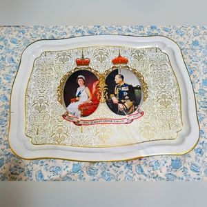 Queen Elizabeth Silver Jubilee Trays
